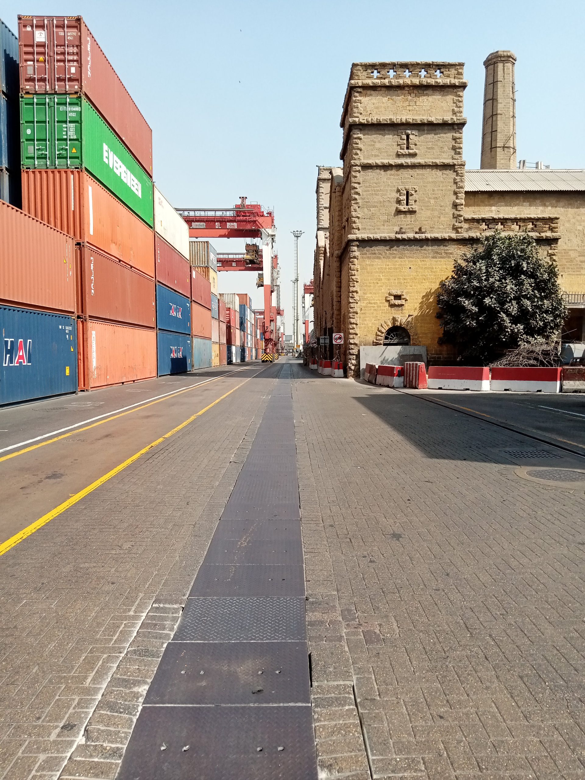 Karachi International Container Terminal (KICT)